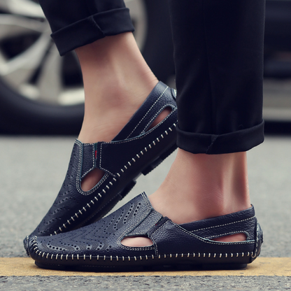 Easy slip-on men's casual sandals. Breathable open-toe design for ultimate comfort & everyday summer style.