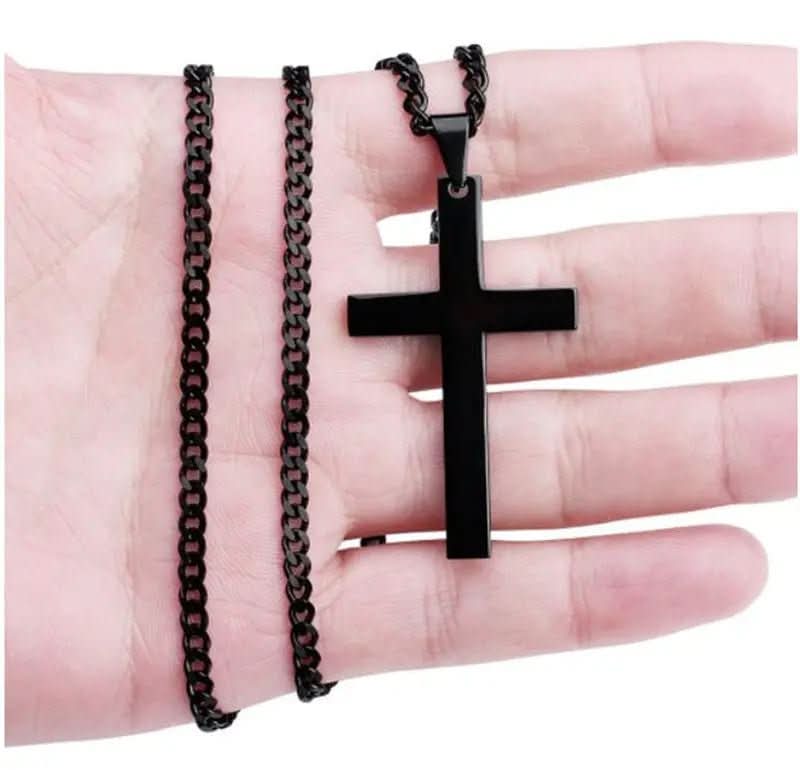 Spiritual men's cross pendant necklace, a classic and thoughtful gift for him, suitable for daily wear and special occasions.