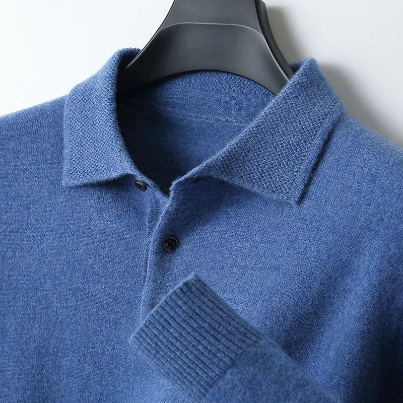 Comfortable men's long sleeve cardigan, essential for everyday casual wear.