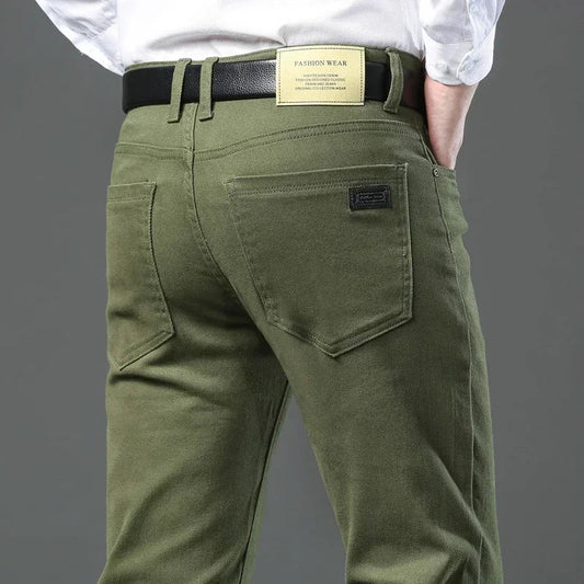 Men's classic fit trousers, comfortable and stylish for versatile everyday wear.