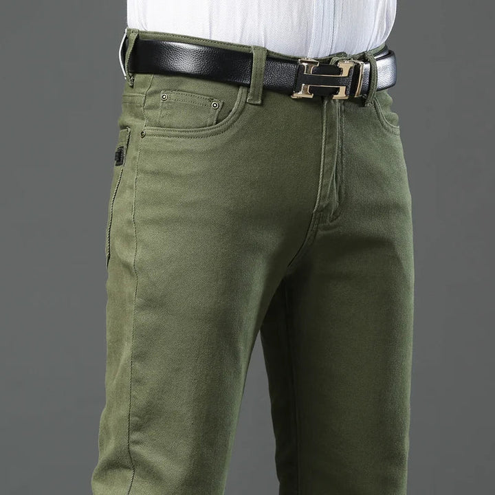Versatile men's classic fit pants, perfect for formal events or casual outings. Essential men's fashion.