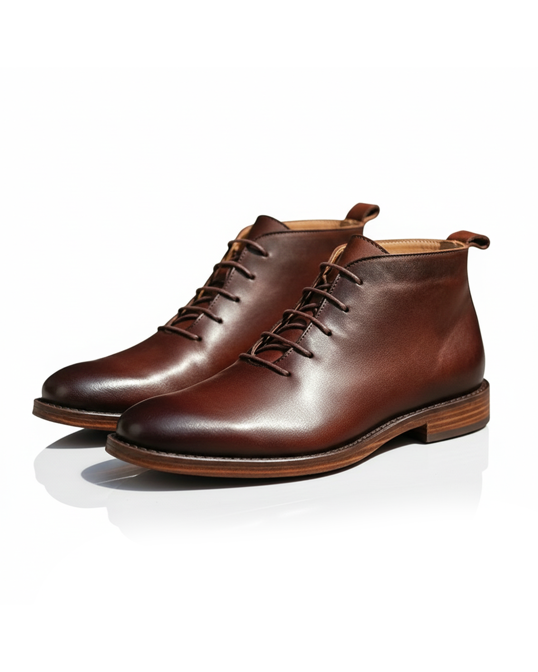 Men's classic full-grain leather boots, durable & stylish everyday footwear.