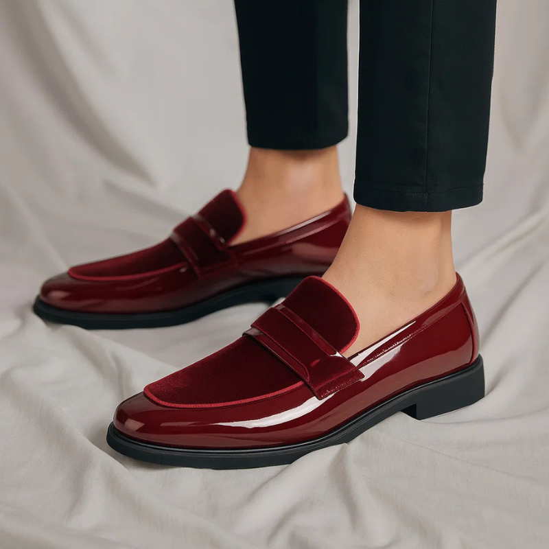 Sophisticated men's dress shoes: classic Italian penny loafers for formal events & business attire.