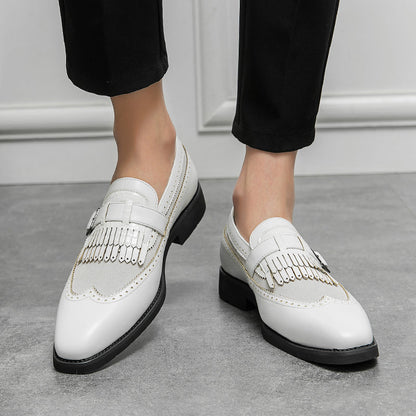 Men's elegant brogue loafers with fringe, offering a blend of traditional and contemporary fashion.