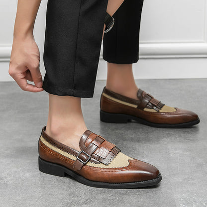 Men's casual yet refined brogue loafers with fringe, offering classic style and comfort.