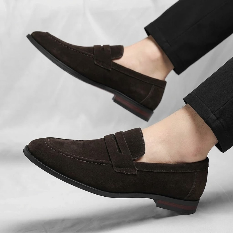 Elegant men's dress penny loafers, a classic choice for formal attire & professional settings. Premium comfort.