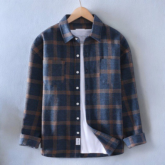 Men's classic long-sleeve plaid button-up shirt, versatile for everyday casual and smart casual men's fashion.