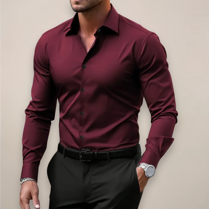 Versatile men's long-sleeve shirt, notched collar, ideal for business, smart casual & everyday comfort.