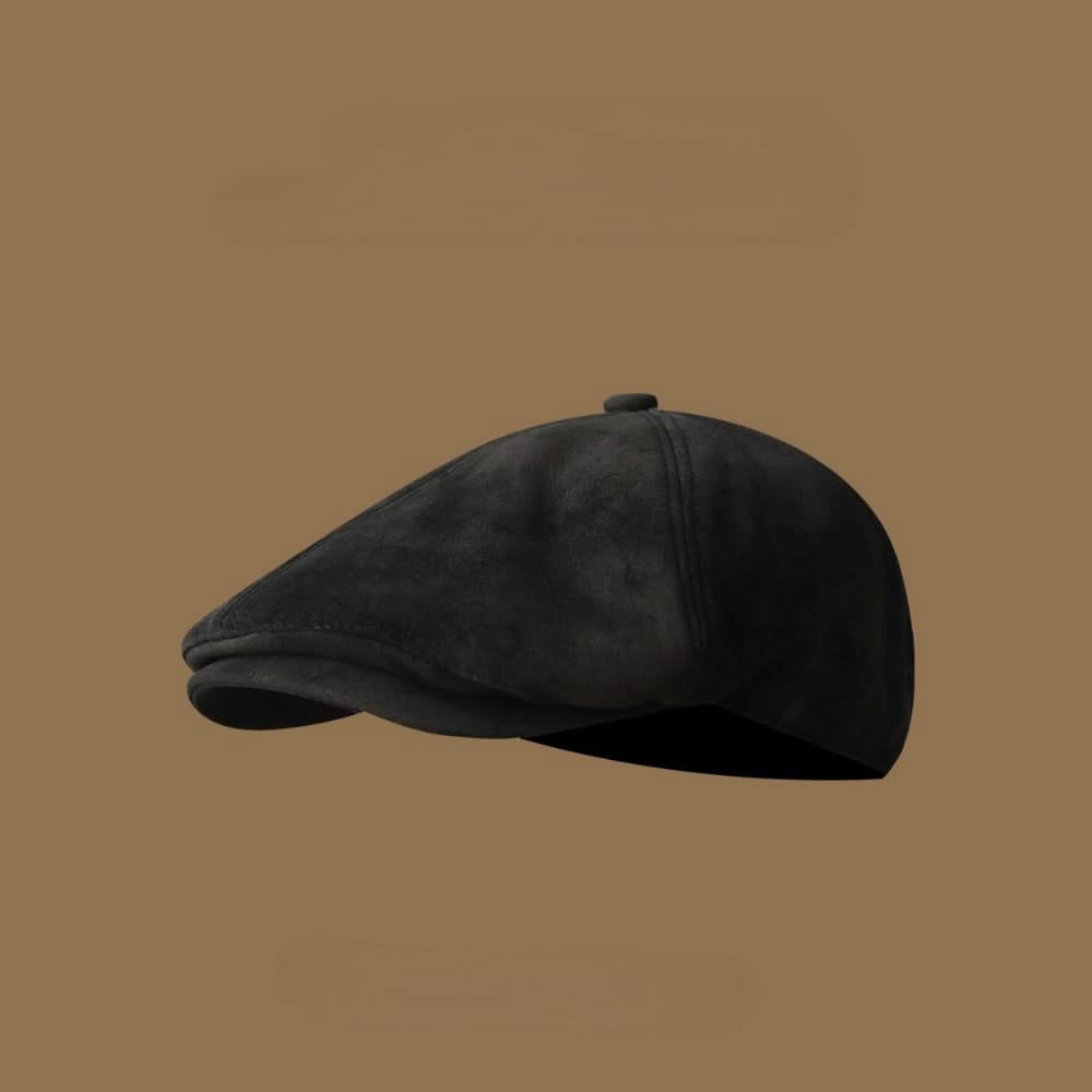 Adjustable men's newsboy cap. Classic flat cap or driving cap, vintage style headwear for everyday fashion.