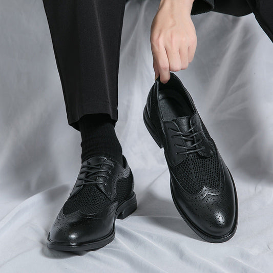 Men's classic Oxford dress shoes. Breathable, comfortable formal footwear for business casual and men's fashion.