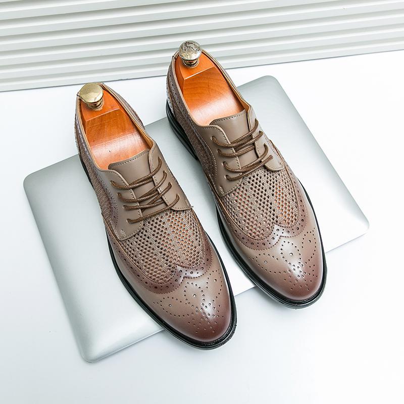 Classic men's Oxford wingtip brogues. Formal dress shoes, comfortable and breathable for business casual style.