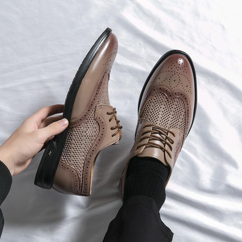 Men's classic Oxford dress shoes. Breathable, comfortable formal footwear for a sophisticated and stylish look.