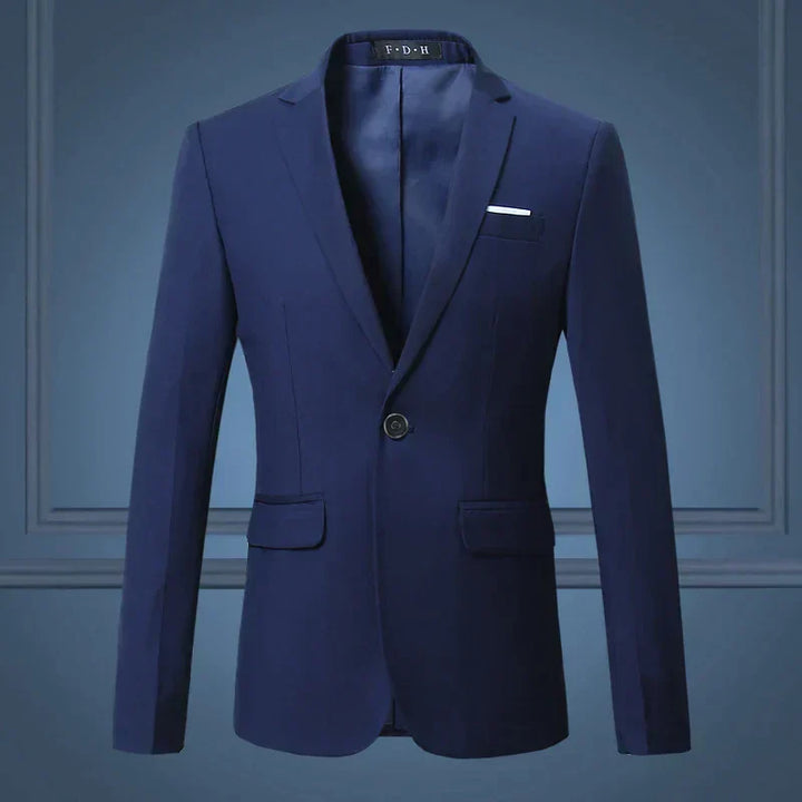 Sophisticated men's blazer, a high-quality single-breasted jacket for professional style and events.