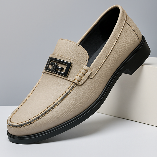 Men's classic slip-on loafers, designed for all-day comfort and versatile everyday wear.
