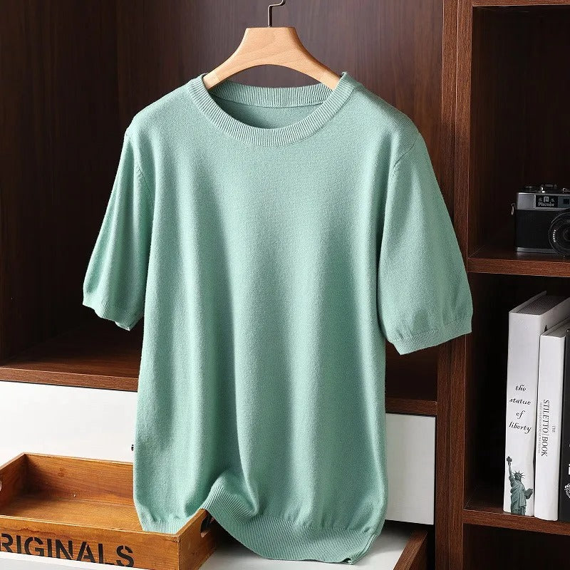 Rear view of men's short sleeve O-neck comfort shirt, showing relaxed fit and classic everyday style.