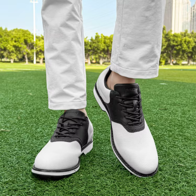 Comfortable men's waterproof golf shoes, classic spiked look, perfect for the avid golfer.