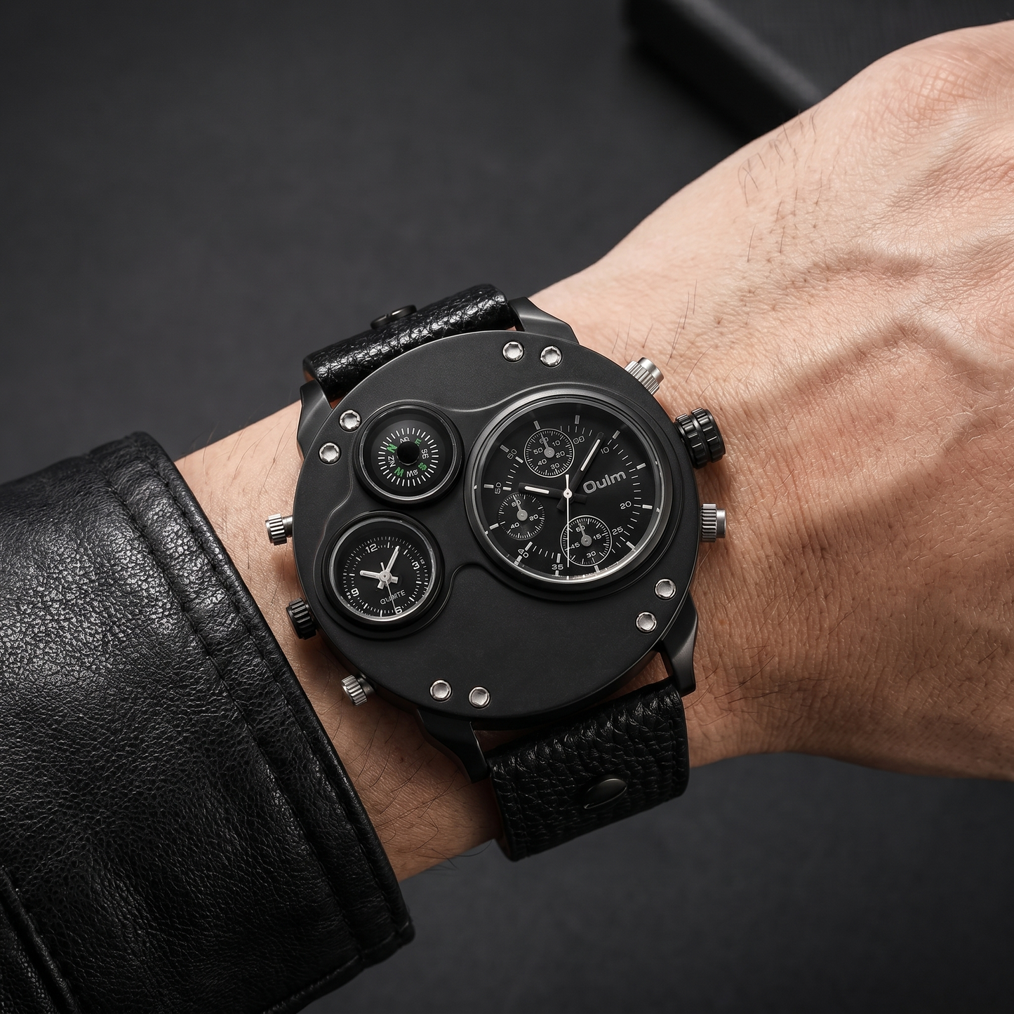 Timeless men's stainless steel quartz watch with a classic design, perfect for any style.