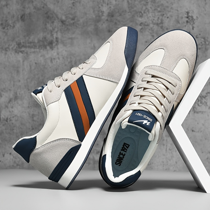 Striped comfort sneakers for men, perfect everyday footwear with retro style.