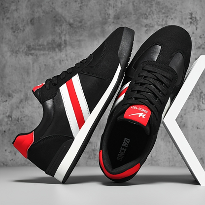 Men's classic striped comfort sneakers, ideal for walking, everyday, and streetwear.