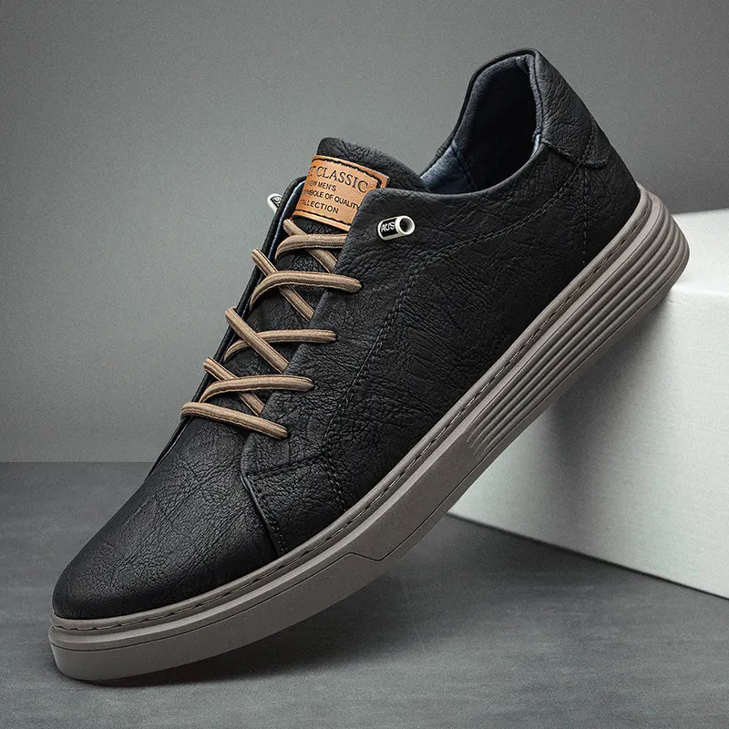 Men's classic style everyday sneakers, designed for comfortable daily wear and durable walking. Lace-up casual shoes.