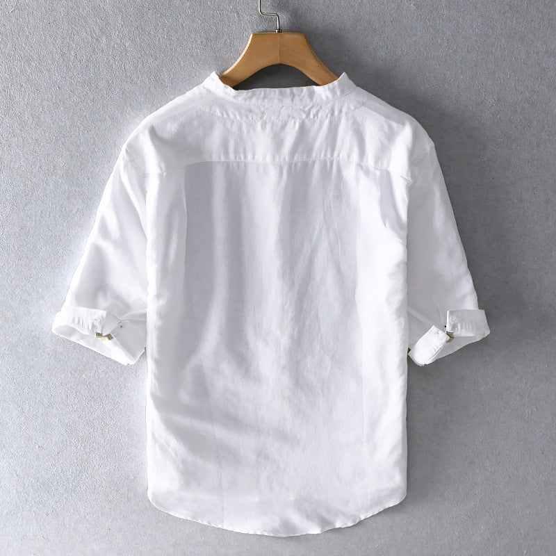 Classic men's long sleeve button-down shirt in a tailored fit, suitable for casual & formal occasions.