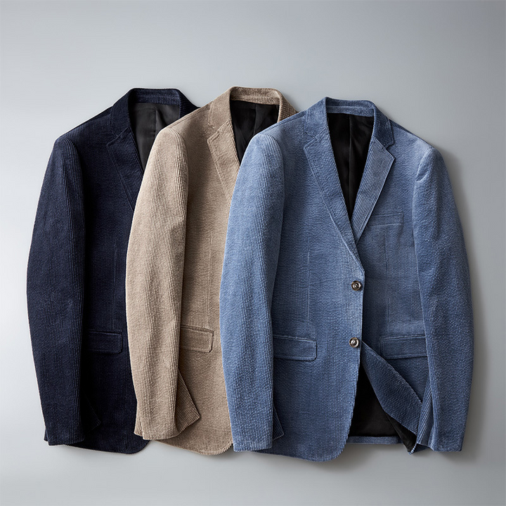 Versatile men's classic textured blazer, ideal for professional wear or an elegant smart casual layered look.