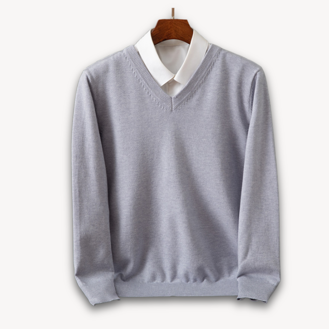 Classic men's V-neck sweater, soft material, long sleeve, for a comfortable, sleek fit & everyday style.