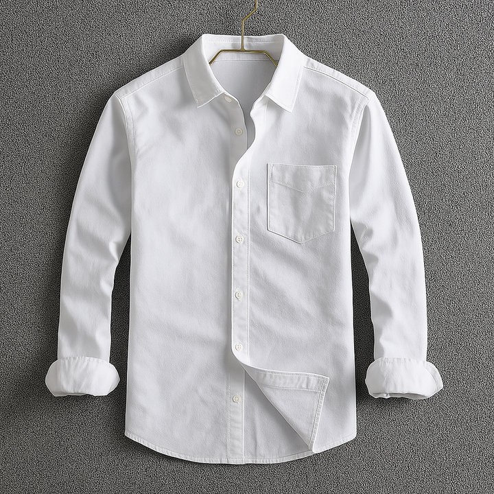 Classic men's Oxford shirt in a tailored fit, offering a crisp, comfortable look for work or leisure.