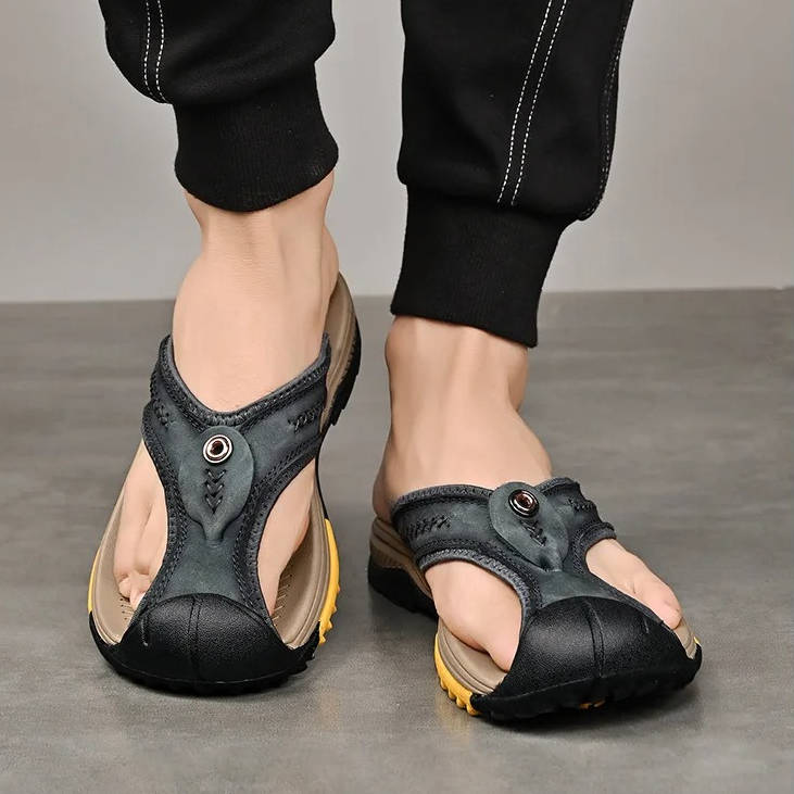 Men's walking shoes, closed toe design, non-slip, water resistant for comfortable outdoor exploration.