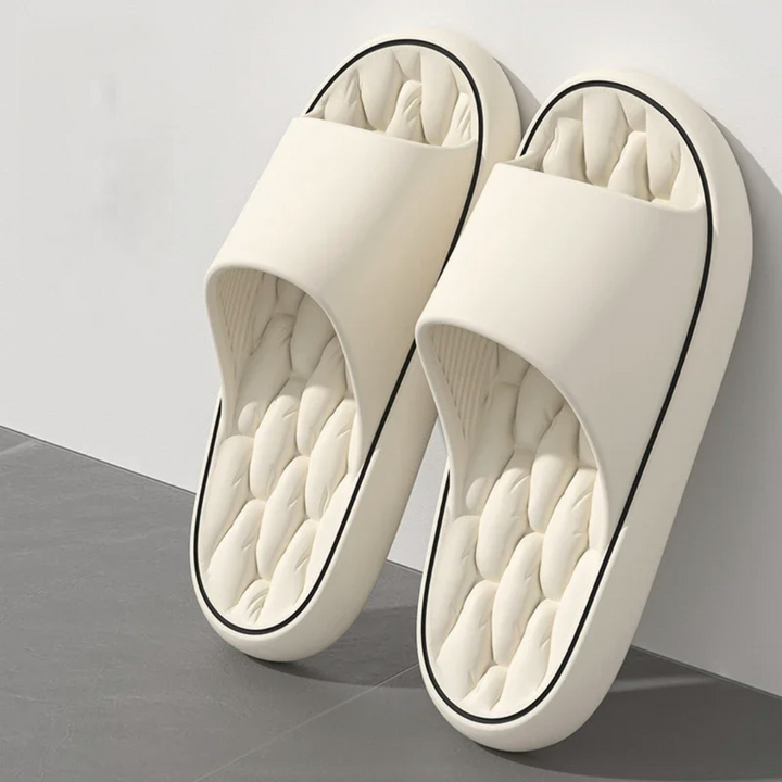 Lightweight men's Cloud Cushion slides, featuring ultra-soft EVA material for all-day comfort and easy care.