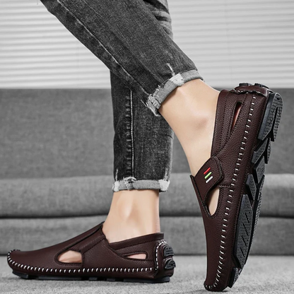 Men's summer sandals, open toe, adjustable strap, offering excellent support & daily comfort.