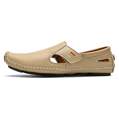 Men's open-toe walking sandals, adjustable strap, offering excellent support and comfort daily.