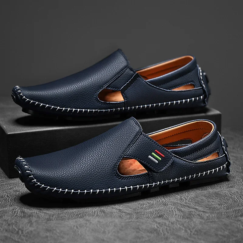 Casual men's orthopedic sandals, adjustable strap for comfort & support, perfect for daily wear.