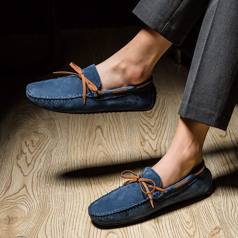 Easy slip-on men's casual loafers, offering comfort and style for everyday wear.