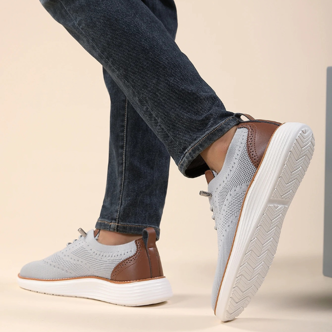 Men's fashion brogue sneakers: dress shoe style meets athletic comfort for daily use.