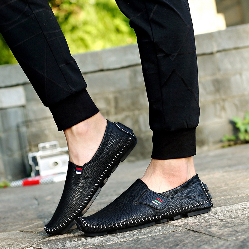Lightweight men's travel loafers, easy slip-on design for comfortable journeys & smart casual style.