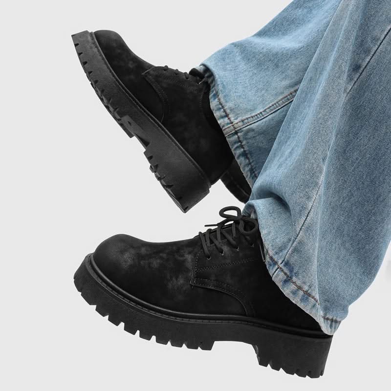 Versatile men's thick-sole derby shoes, providing comfort and style for streetwear or smart casual.