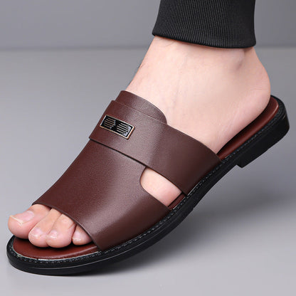 Men's comfortable casual sandals with excellent foot support for long walks and daily use.