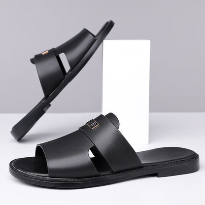 Relaxed men's open-toe sandals offering cushioned comfort and great for summer activities.