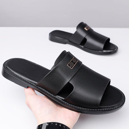 Versatile men's casual sandals, slip-on design with foot support for effortless everyday wear.