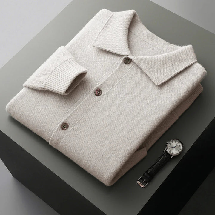 Versatile men's long-sleeve cardigan, perfect for comfortable, warm layering & elegant casual autumn/winter fashion.