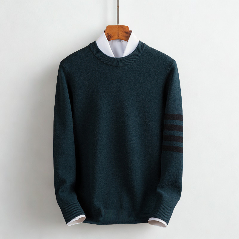 Stylish men's long sleeve casual sweater, great for cozy everyday wear and layering in cold weather.