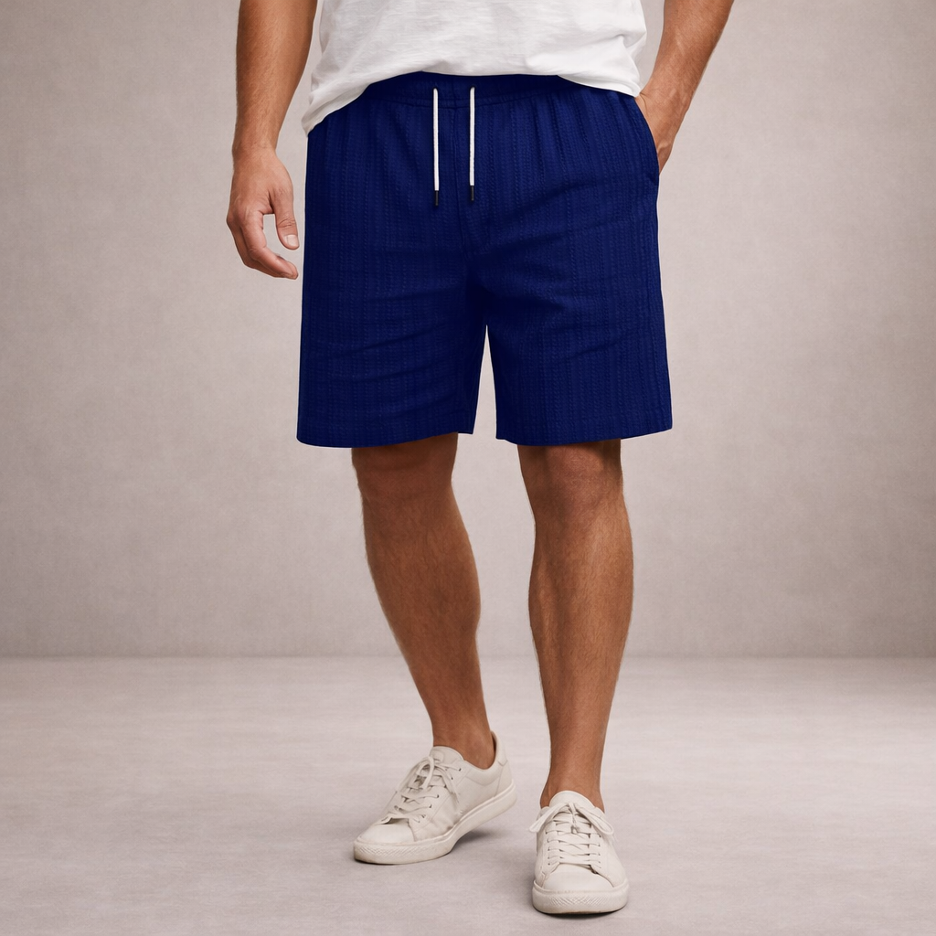 Casual men's summer shorts, relaxed fit drawstring style, ideal for warm weather and everyday comfort.