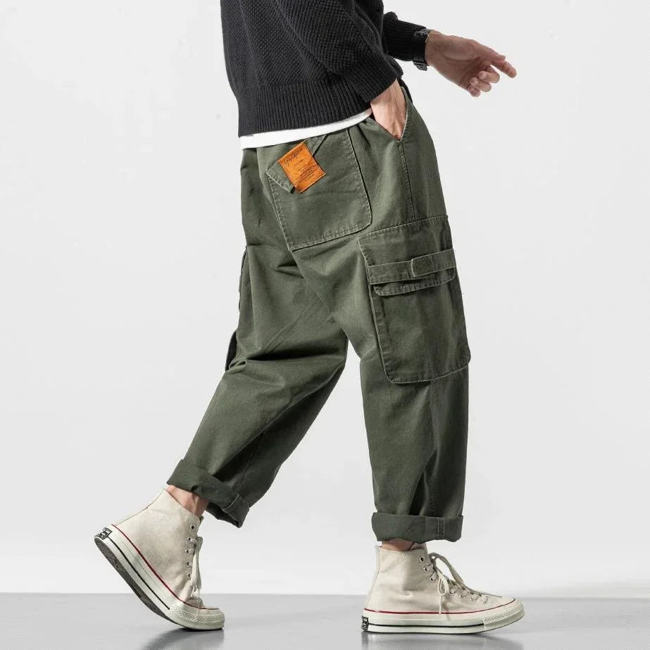 Men's durable utility cargo pants, comfortable cotton blend, ideal for casual wear.