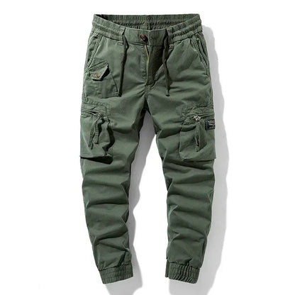 Comfortable men's durable cargo pants with secure multi-pocket design, suitable for work, tactical, and daily use.