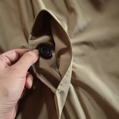 Men's robust outdoor jacket, a warm weatherproof coat & windbreaker for hiking & cold weather.