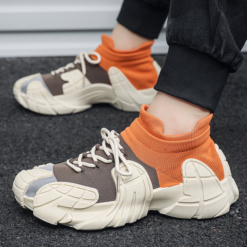 Men's everyday wear hybrid sneakers, lightweight & cushioned for urban active lifestyle.