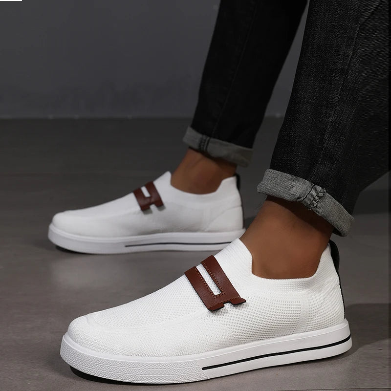 Durable men's Echelon loafers featuring a breathable upper and excellent grip for confident walking.
