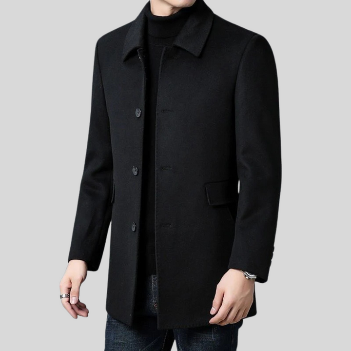 Classic men's gray trench coat with a tailored fit. Ideal for smart casual or business outerwear in winter.