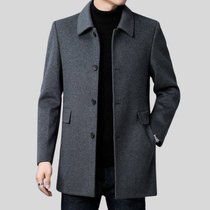 Stylish men's single-breasted overcoat. Versatile outerwear for a refined, elegant winter look. Smart casual to formal.